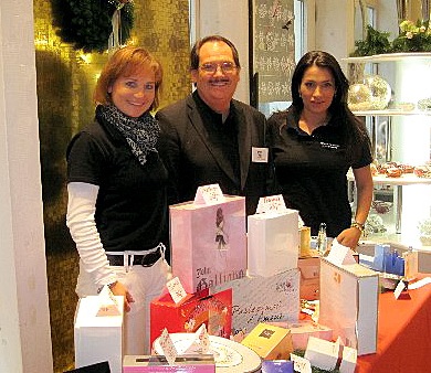 Parfum Promotion 2012. „Lebensart by Gilde” in Straubing. "Aydan Cosmetics" in Zusammenarbeit mit "Aigner Parfums International"