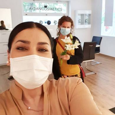 Aydan Cosmetics und ihre lieben Kunden